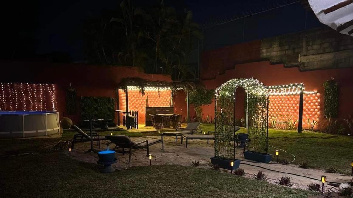 Habitación en casa particular Oasis-naranja