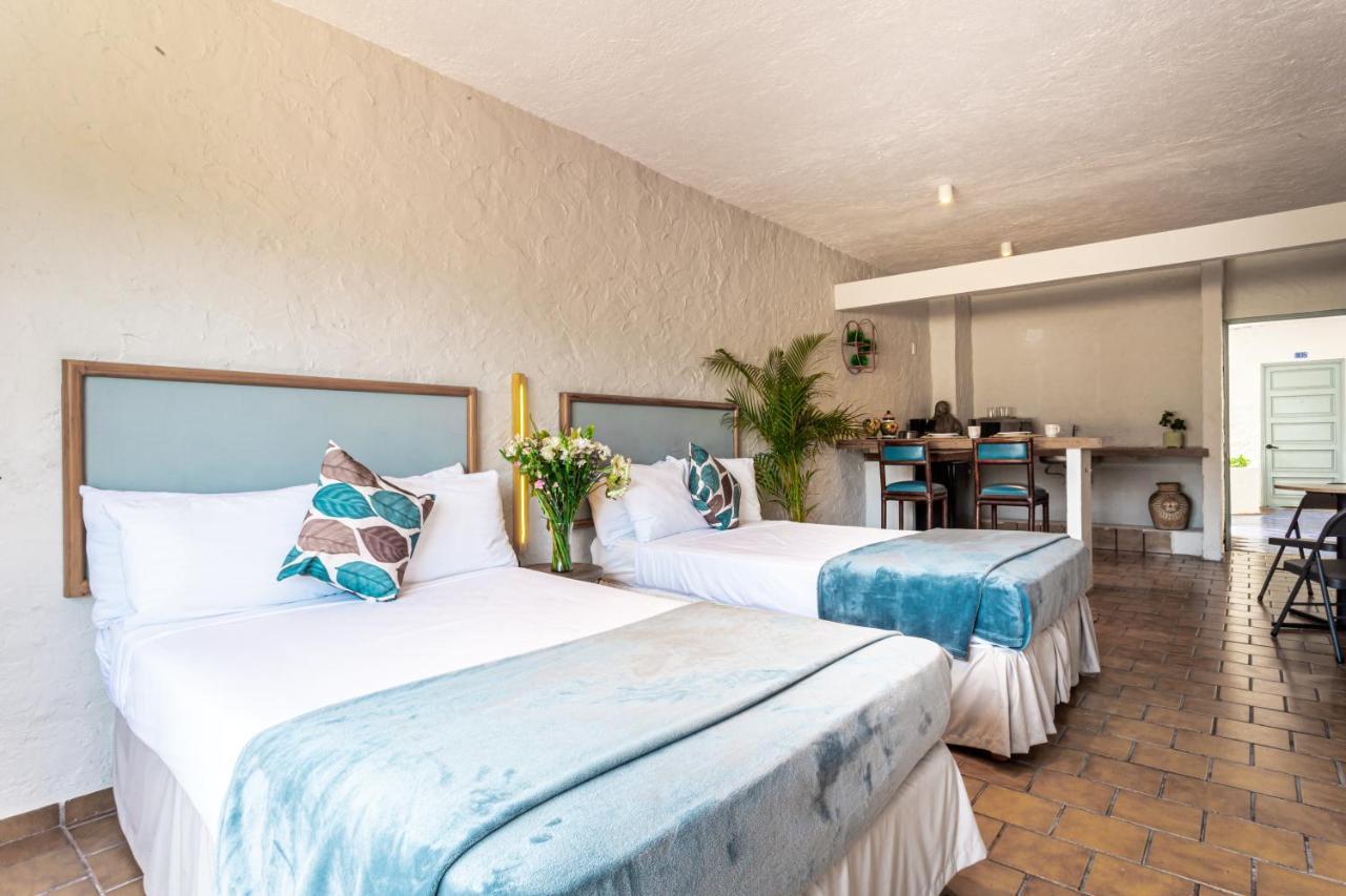 Soy Local Hotel *