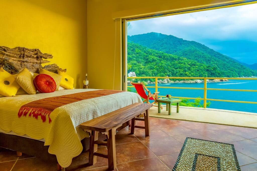 Villa Oceanfront Villa, A Unique Experience