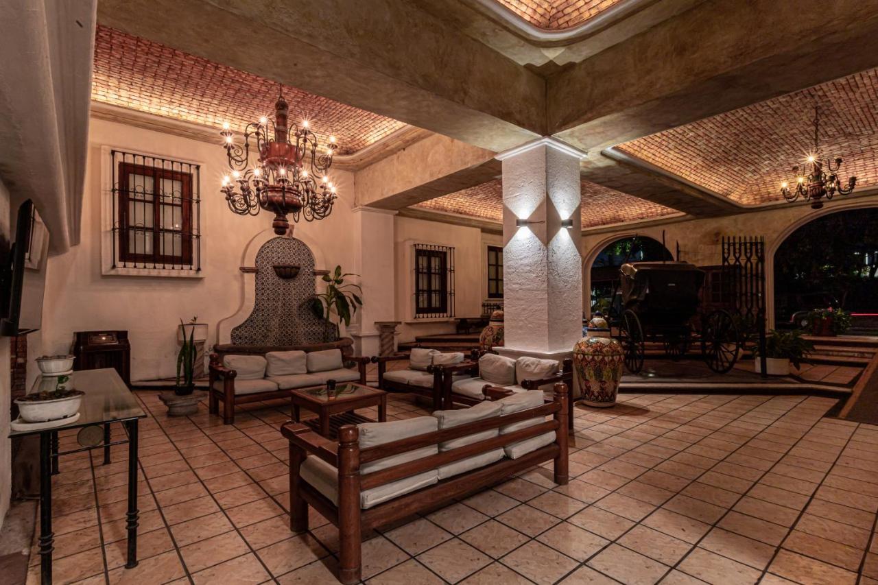 Soy Local Hotel *
