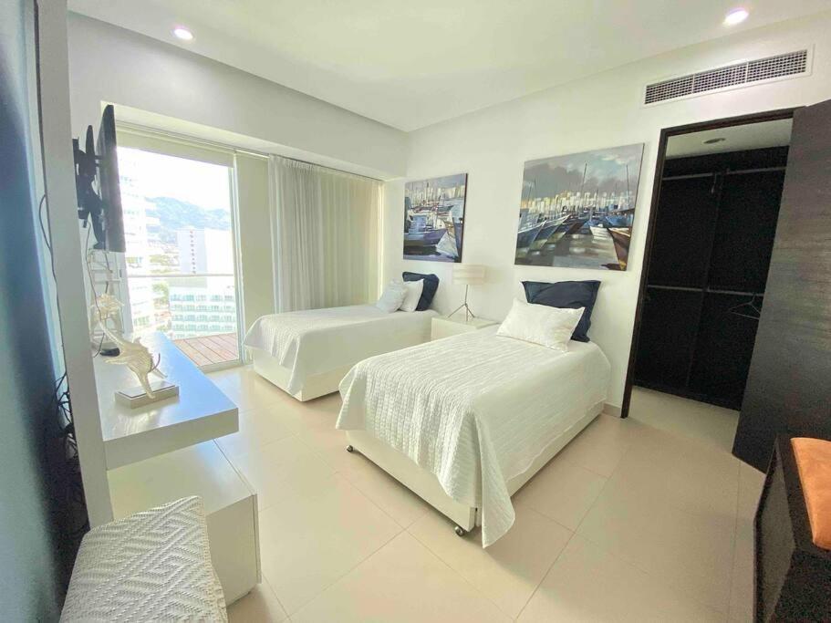 Apartamento Icon - Beachfront, 3 Bedrooms + Puerto Vallarta