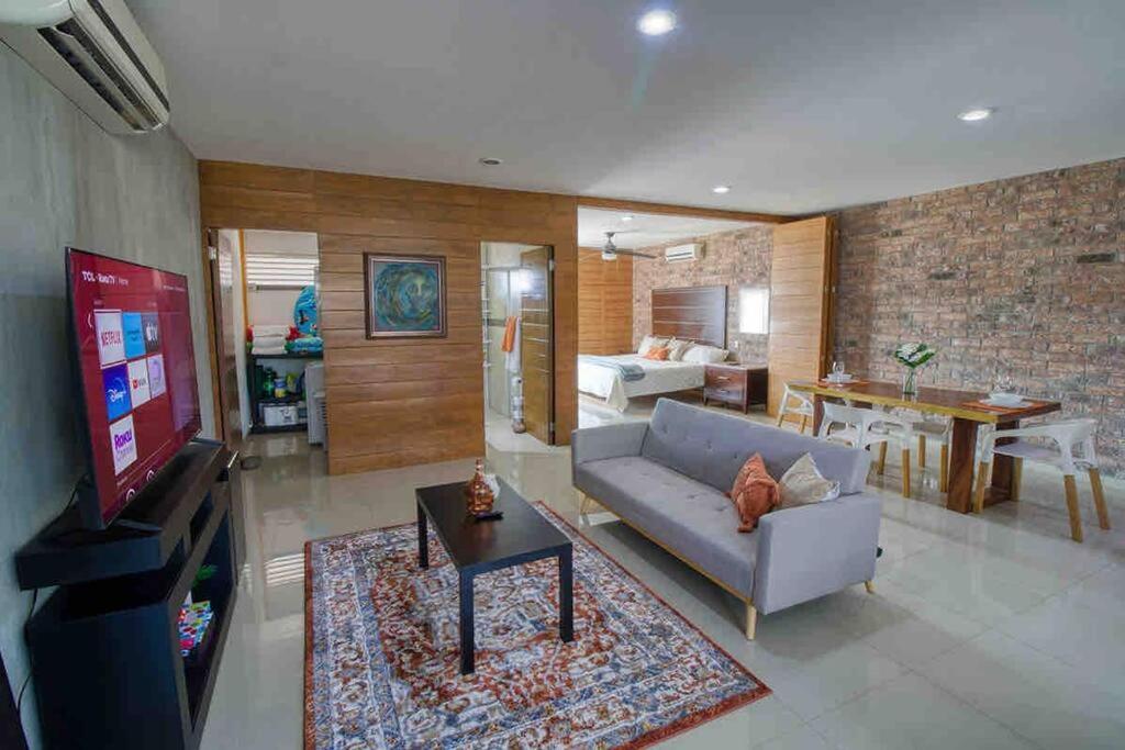 Apartamento 2 Bd Loft In Versalles, Walk To The Beach! Puerto Vallarta