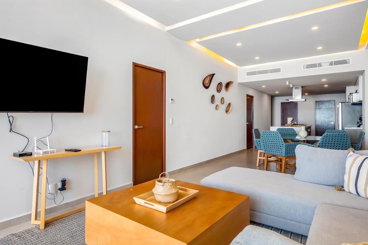 Apartment Harbor 171 Oceanfront Residences #13011