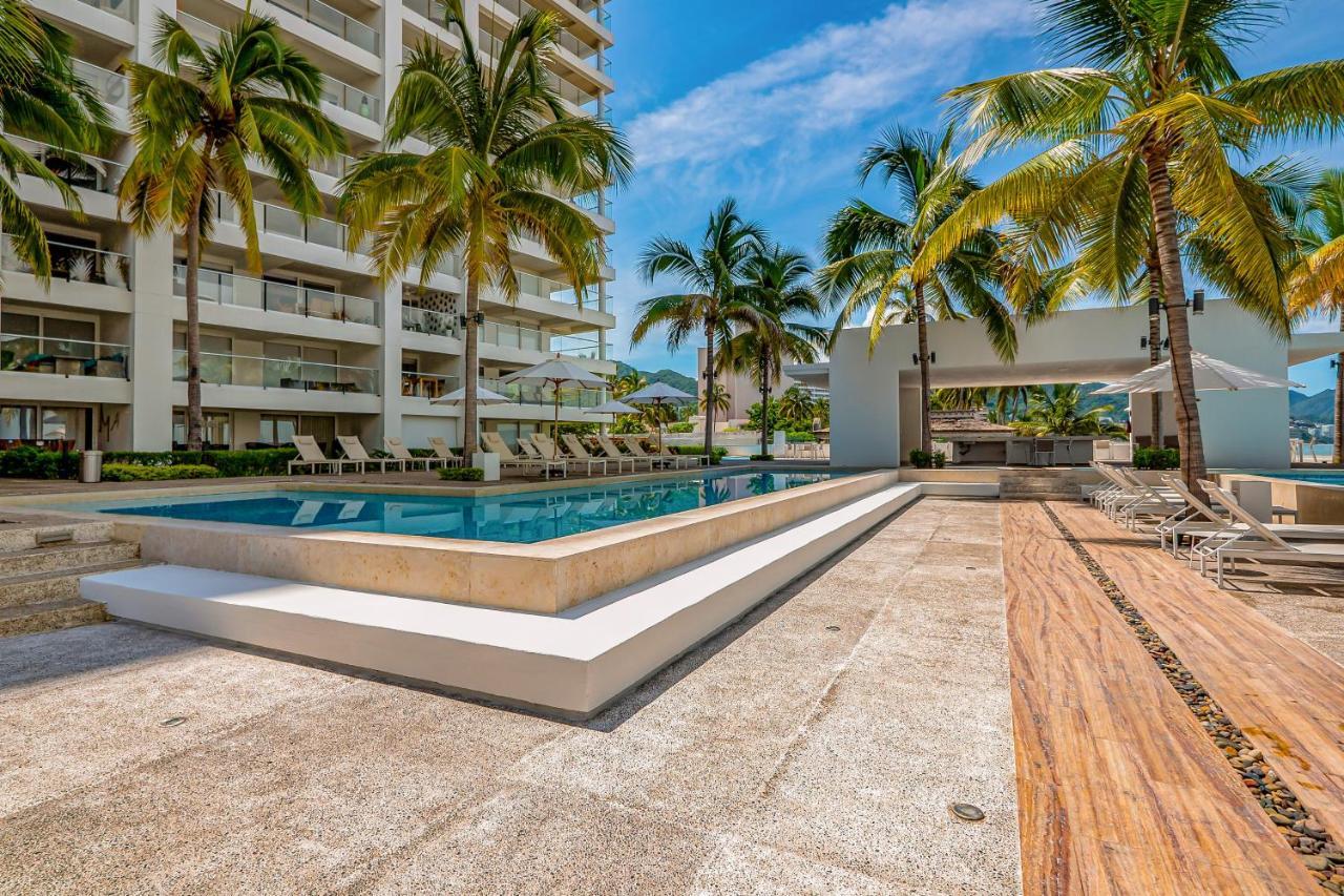 Harbor 171 Oceanfront Residences #13011 *