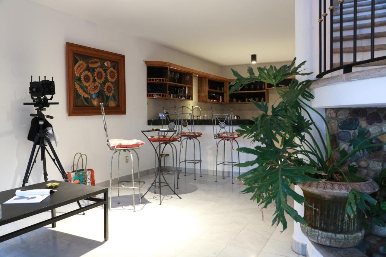 Bed & Breakfast La Del Sol - Pool & And Staff Puerto Vallarta