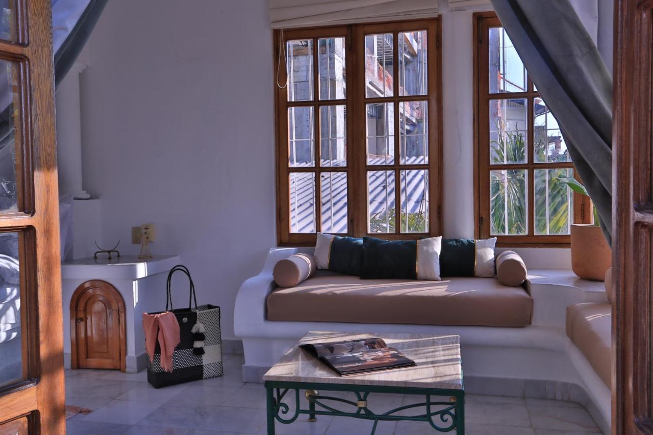 La Del Sol - Pool & And Staff Bed & Breakfast Puerto Vallarta
