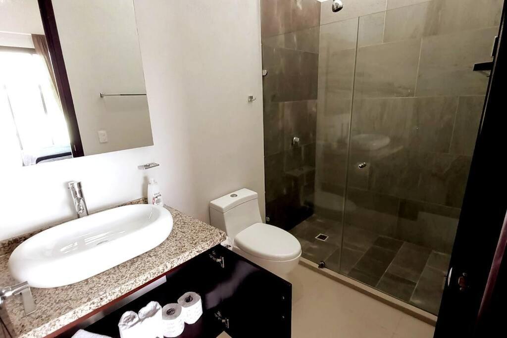 New 4 Bedroom House Sleeps 16 Pool, Bbq And More! Holiday home Puerto Vallarta