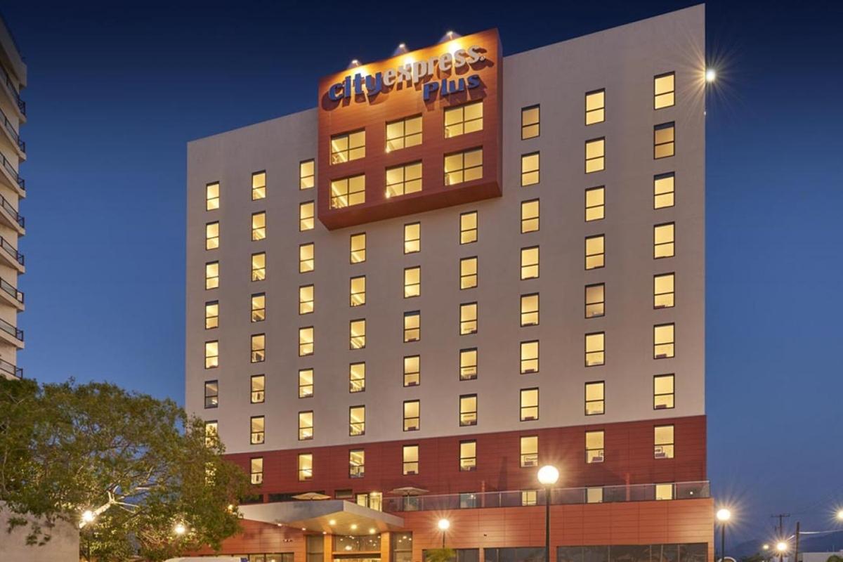 Express By Marriott Hotel 4*