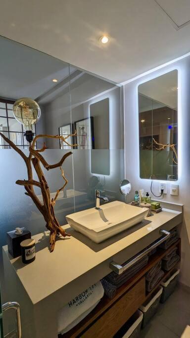 Apartamento Harbor 13008a Artistic Beachfront By Moikkarentals *