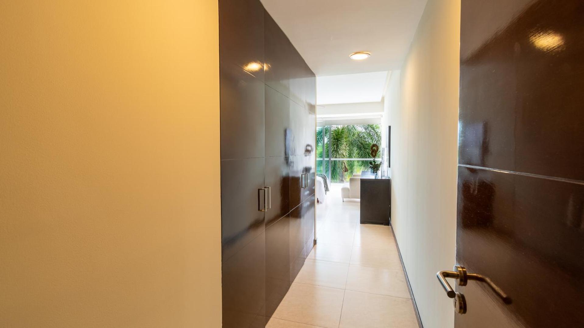 Peninsula T3 1a Luxurious Ocean View Getaway By Kivoya Apartment