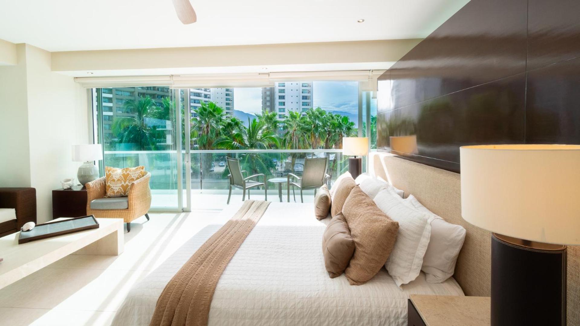 Peninsula T3 1a Luxurious Ocean View Getaway By Kivoya Apartment