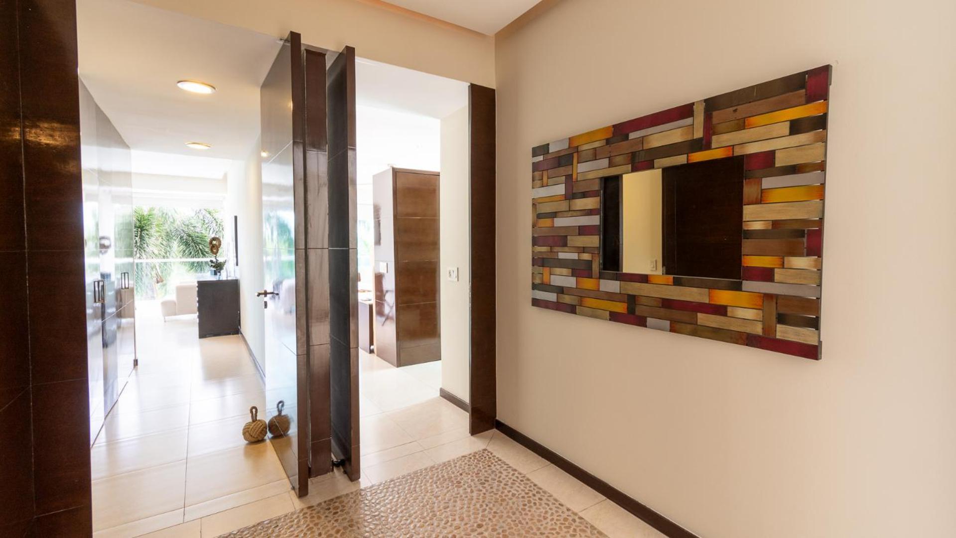 Peninsula T3 1a Luxurious Ocean View Getaway By Kivoya Apartment