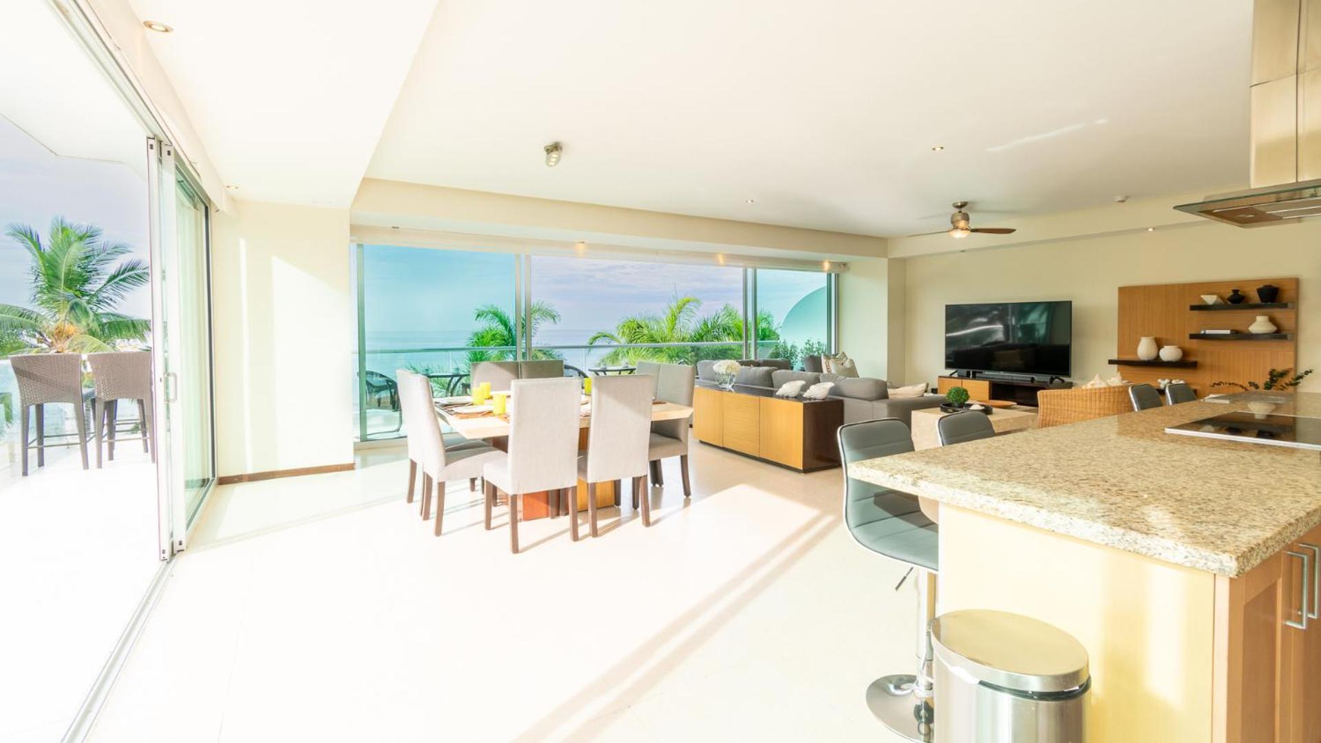 Peninsula T3 1a Luxurious Ocean View Getaway By Kivoya *