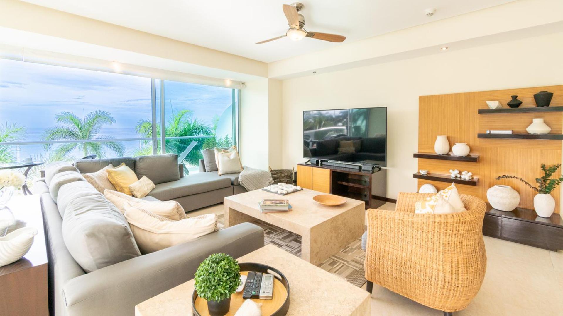 Peninsula T3 1a Luxurious Ocean View Getaway By Kivoya *