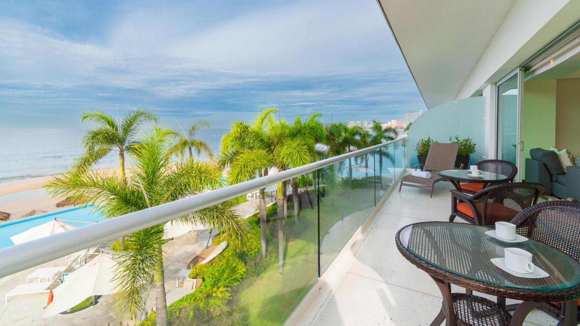 Peninsula T3 1a Luxurious Ocean View Getaway By Kivoya *