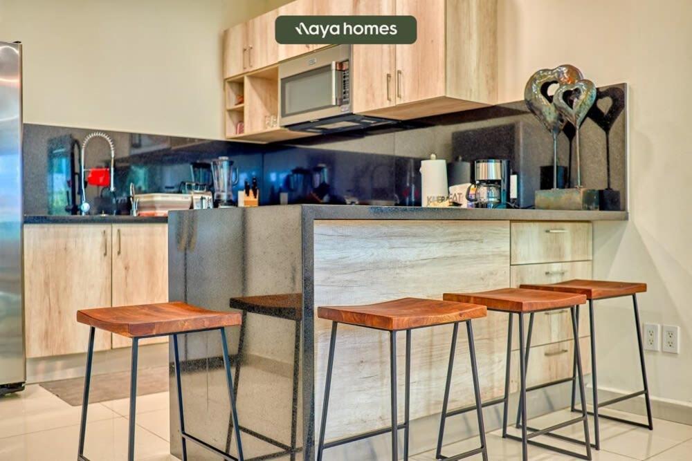 Nayri 406 Studio Apartment