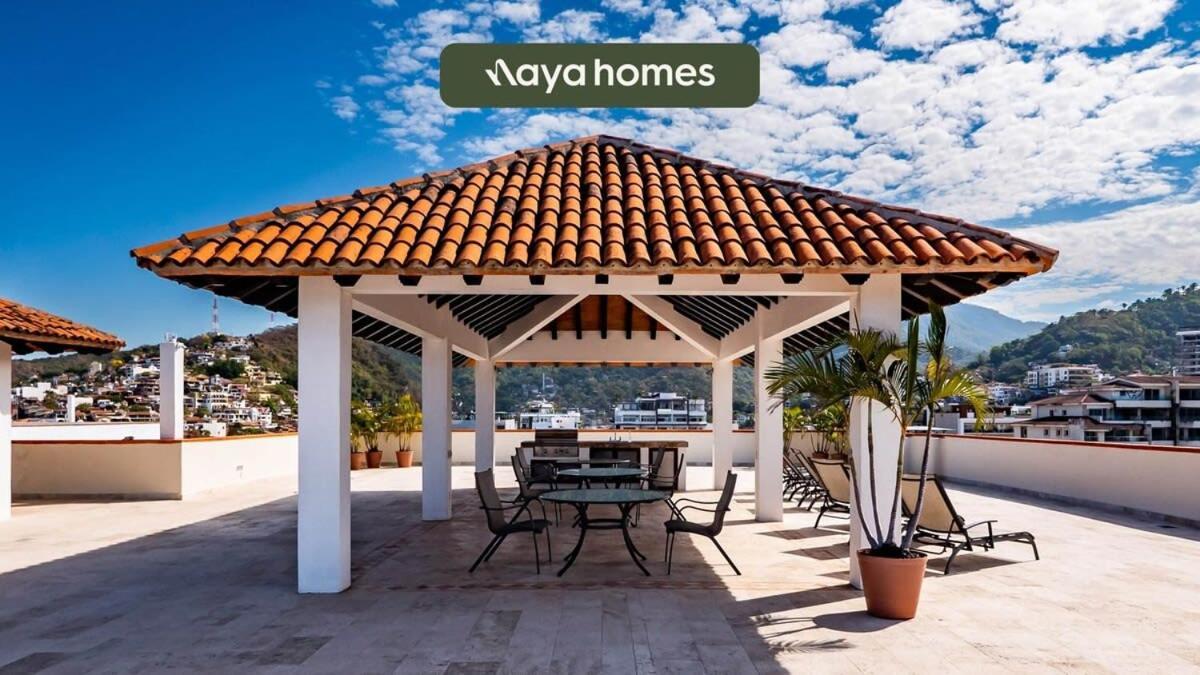 Ocean View 2br Condo-balcony-beach-pool *