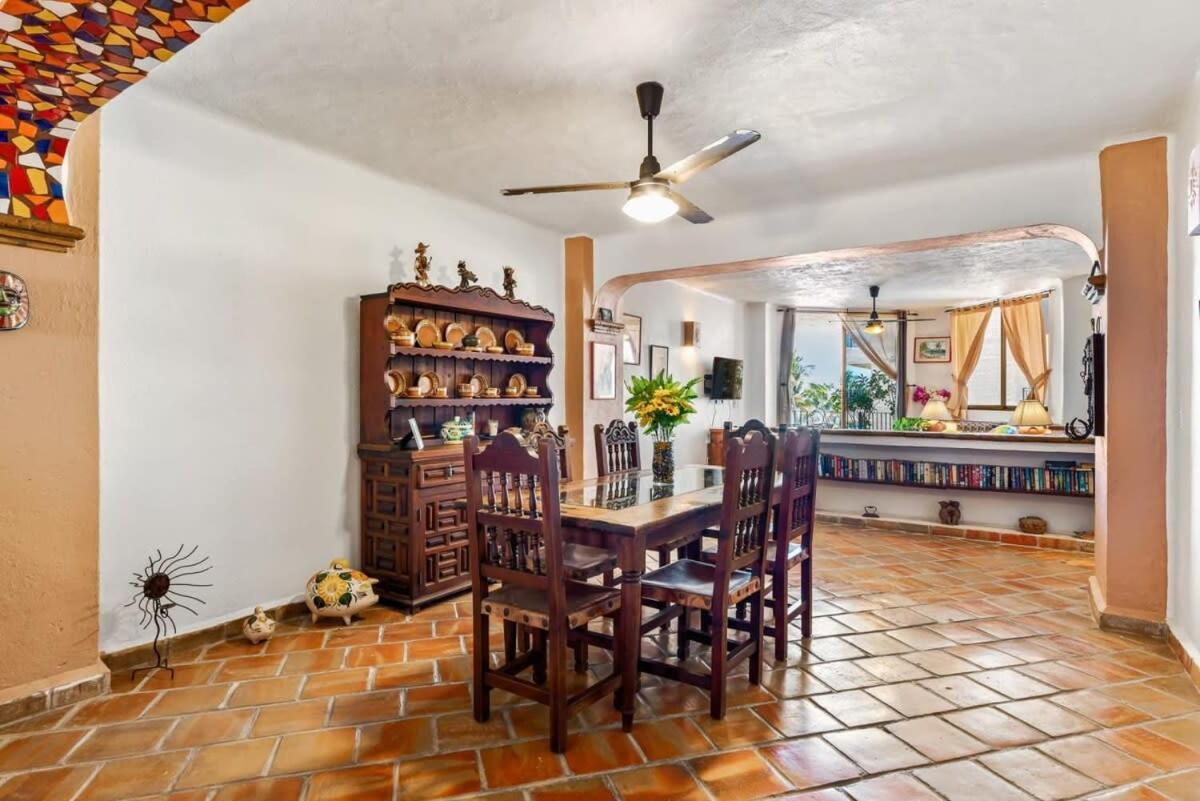 Ocean View 2br Condo-balcony-beach-pool * Puerto Vallarta