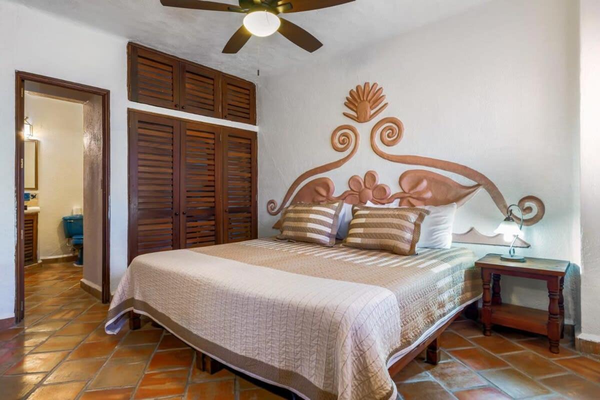 Ocean View 2br Condo-balcony-beach-pool * Puerto Vallarta