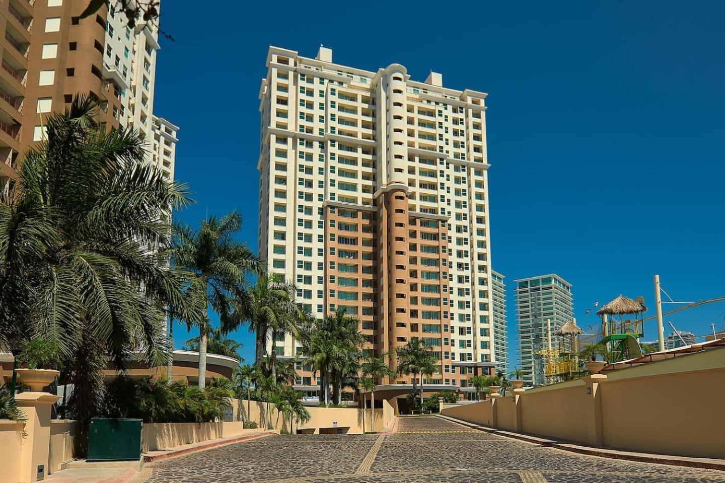 Grand Venetian Beachfront Puerto Vallarta