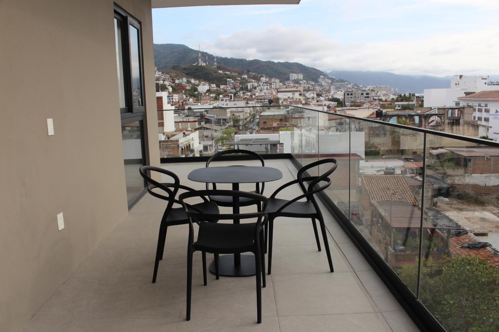 105 Downtown, Rooftop - Ocean View
