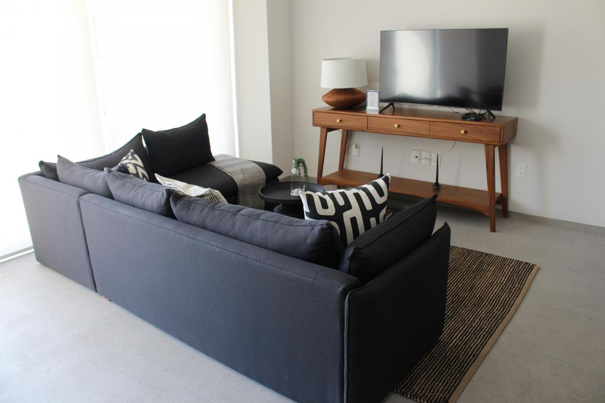 105 Downtown, Rooftop - Ocean View Apartment *