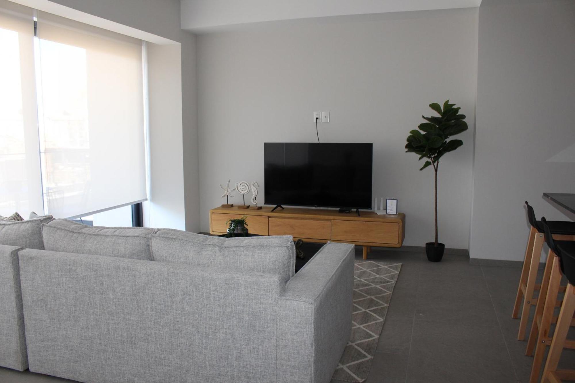 Apartment 105 Downtown, Rooftop - Ocean View *