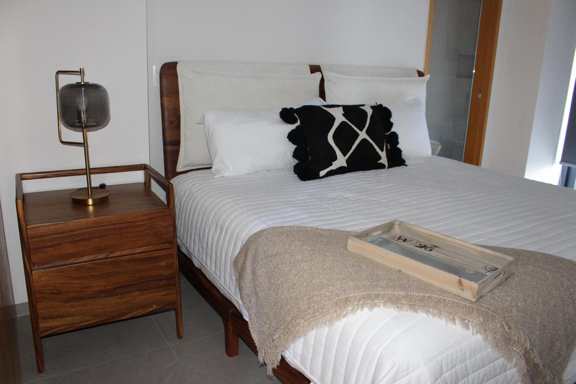 Apartment 105 Downtown, Rooftop - Ocean View *