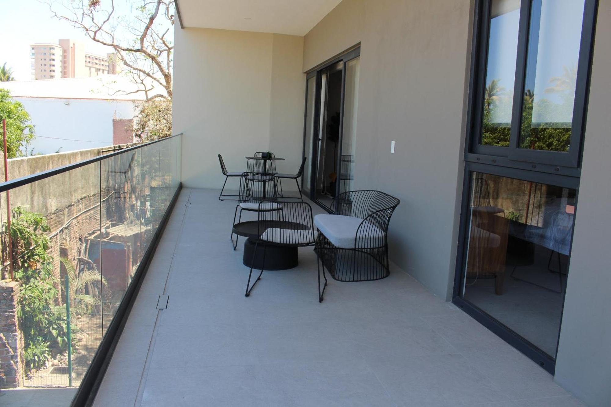 Apartment 105 Downtown, Rooftop - Ocean View