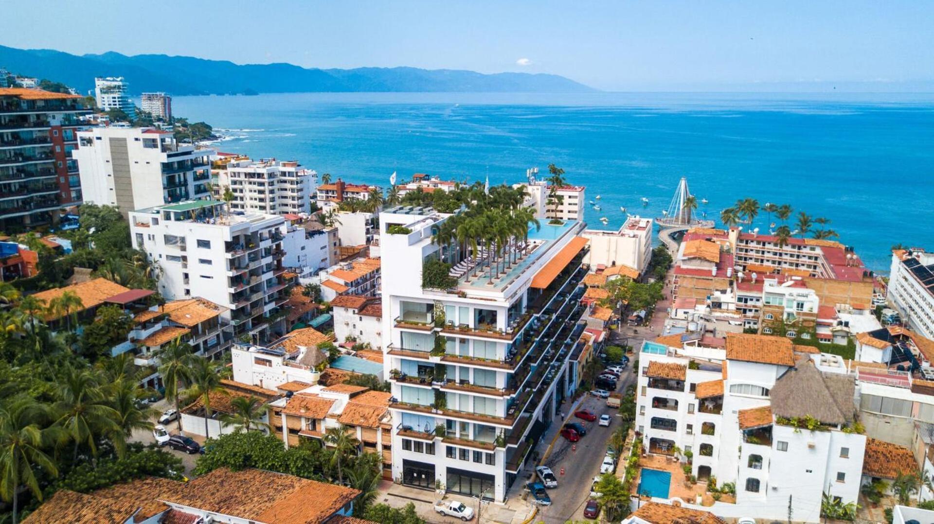Vista Al Mar Sail View *