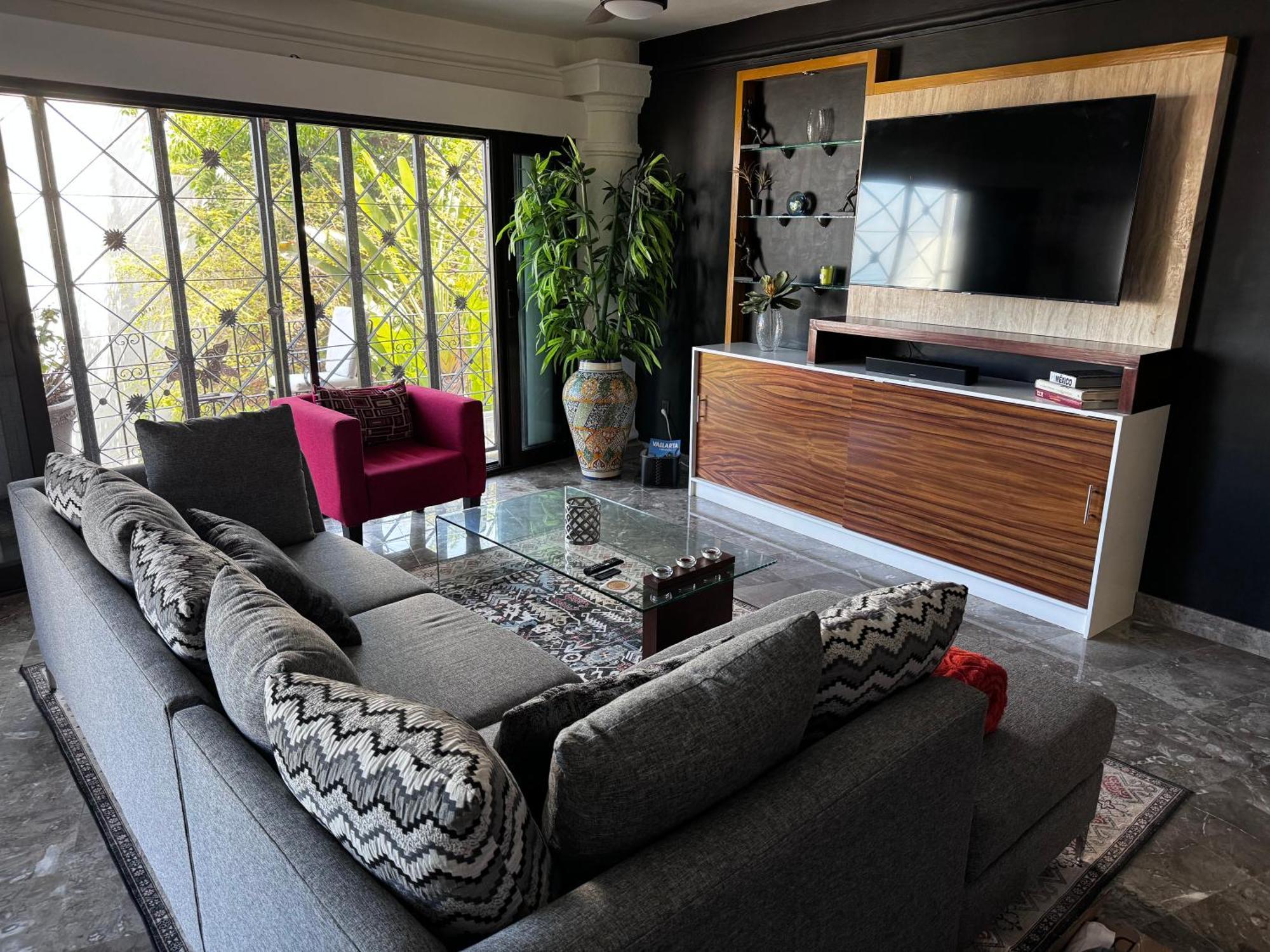 New Listing Zona Romantica, 2bd, 3 Bath Apartamento Puerto Vallarta