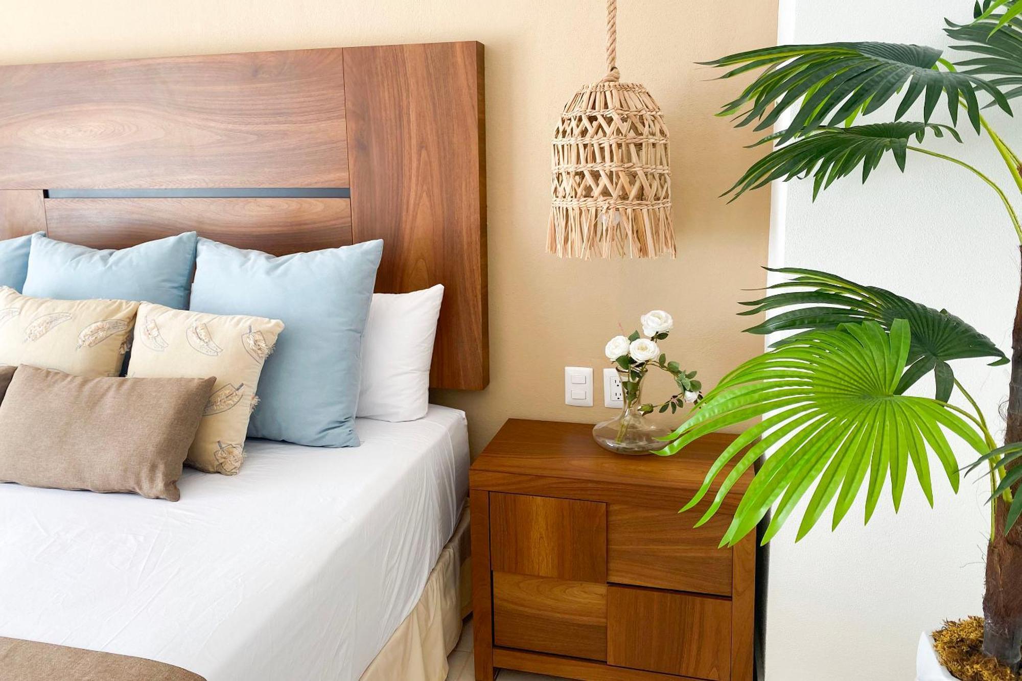 6 Blocks To Beach, Roof Terrace With Spa Tub & Bbq Apartamento *