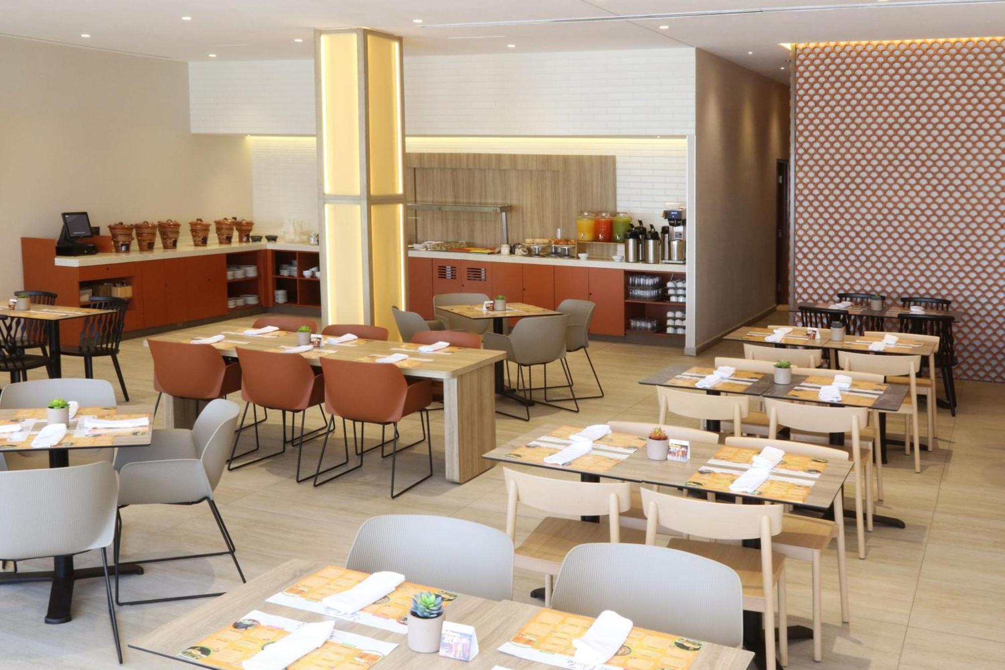 Hotel Express By Marriott Puerto Vallarta