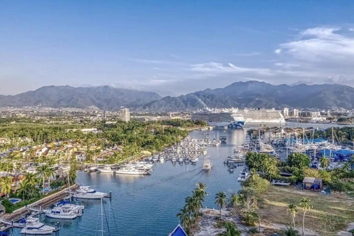 Nuevo Departamento Marina, Espectaculares Vistas Puerto Vallarta