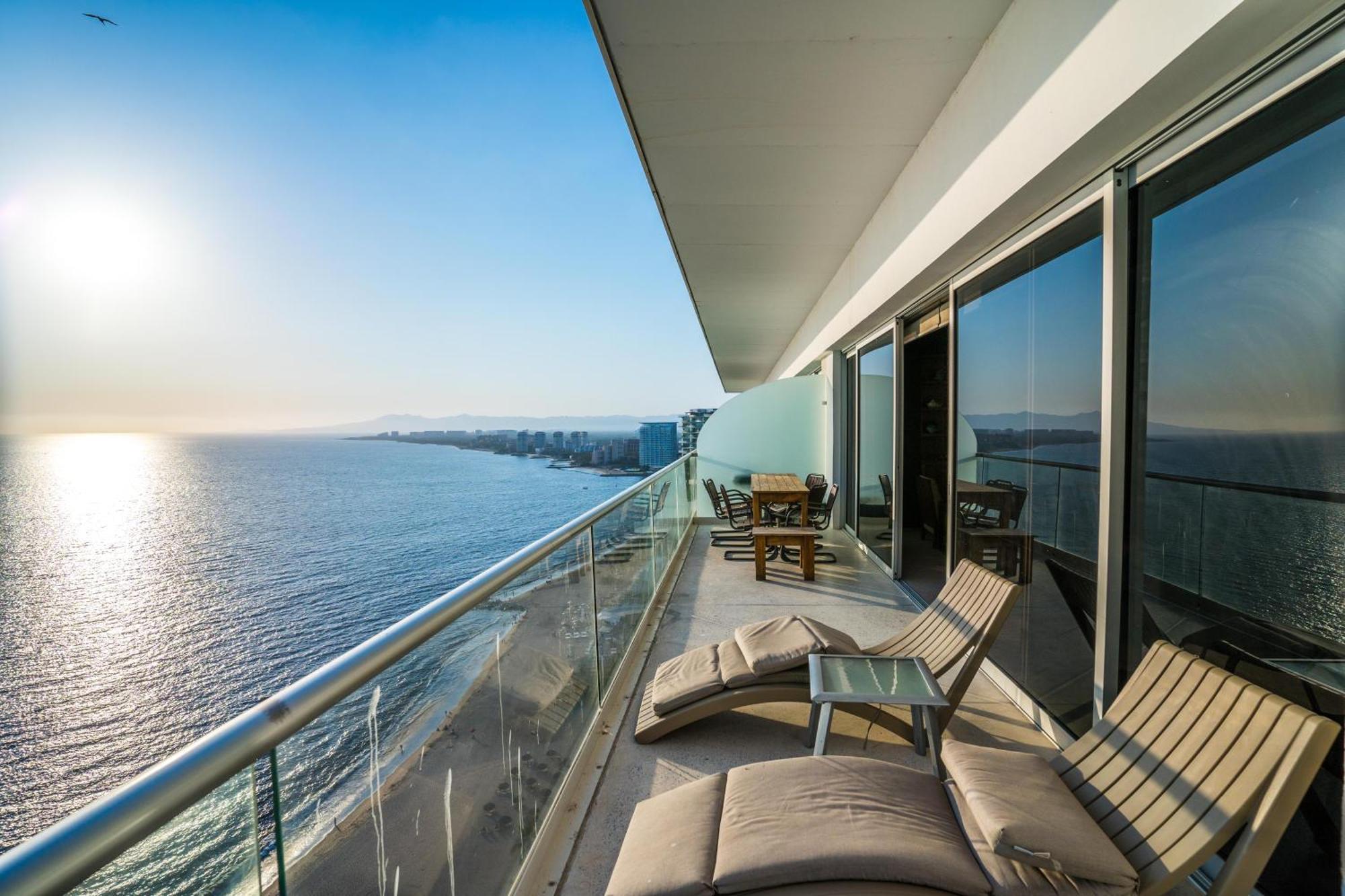Peninsula Vallarta *