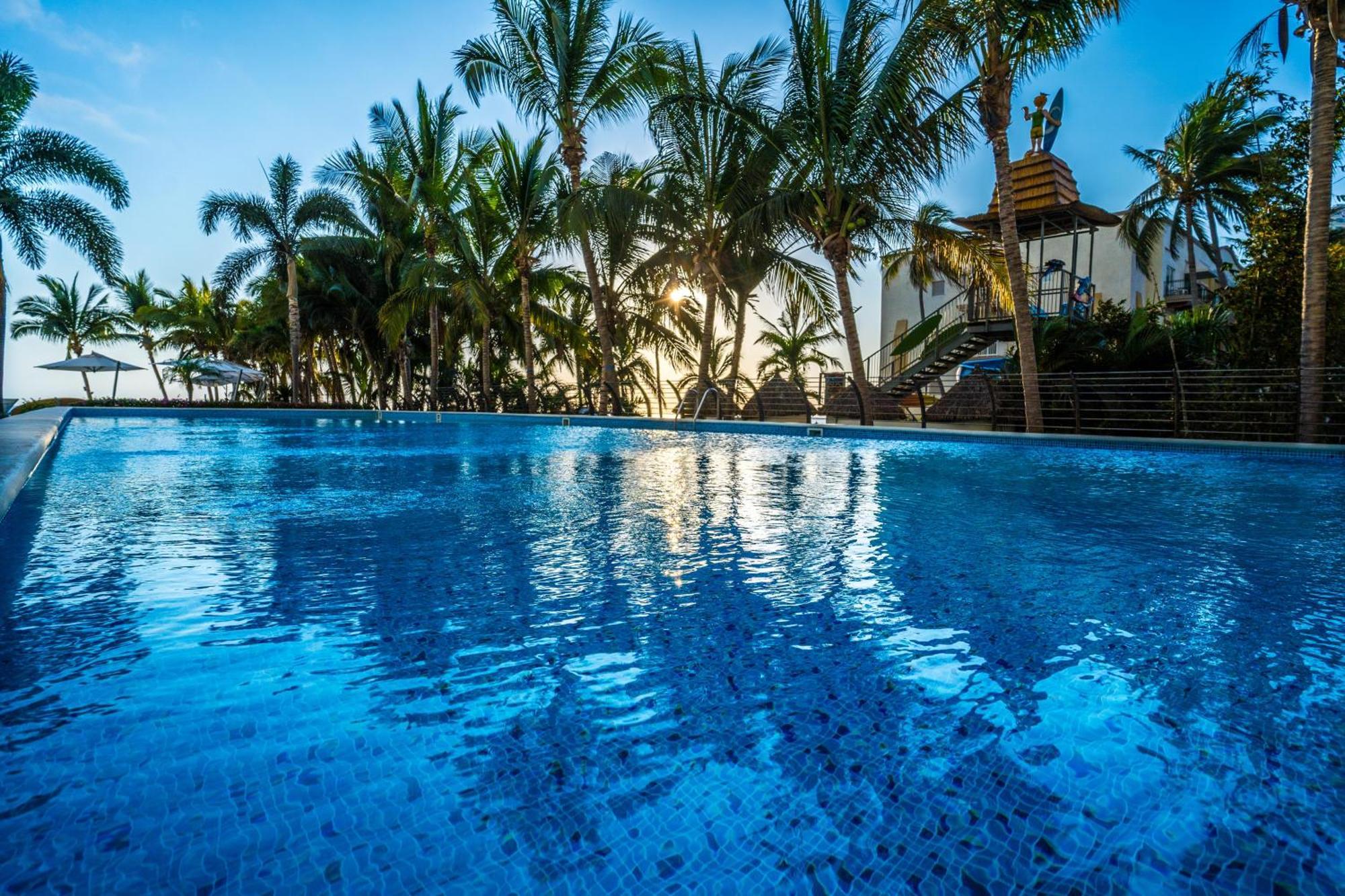 Peninsula Vallarta * Puerto Vallarta