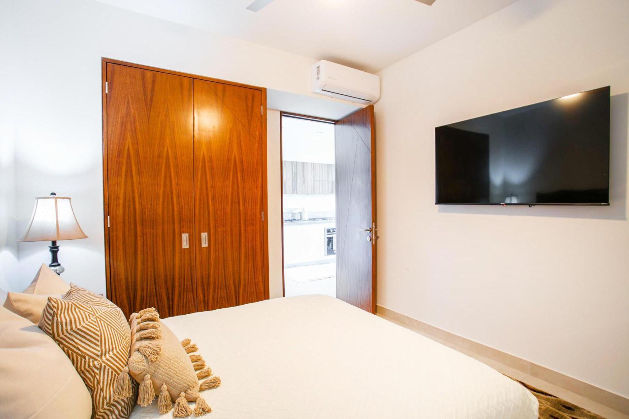 Chic Versalles Haven, 2br With Gym Holiday home Puerto Vallarta