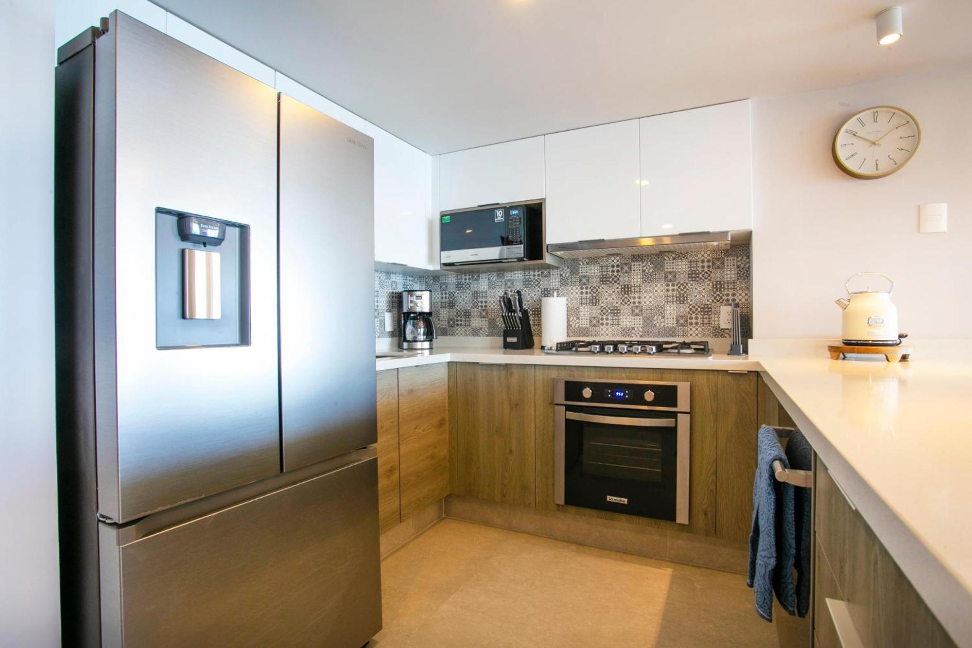 Сasa de vacaciones Upscale Corner Unit With Large Wrap Around Balcony And Pools *