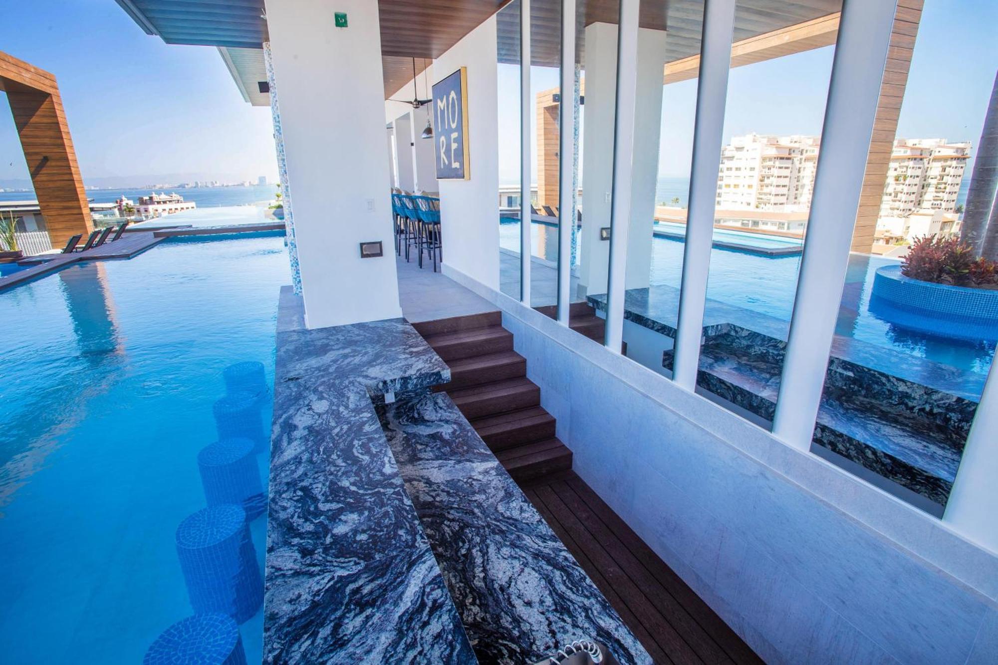 New Large Balcony, Hot Tub, Gym Сasa de vacaciones Puerto Vallarta