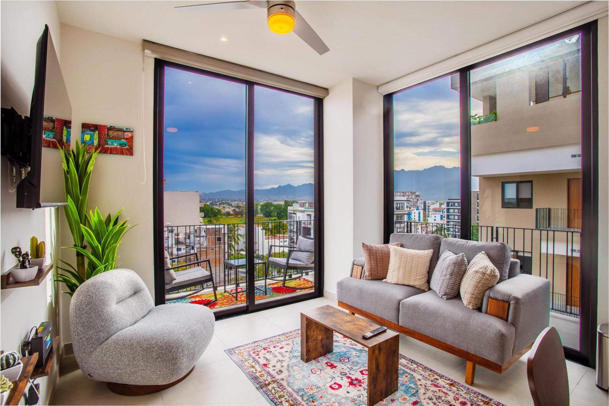Floor Skyline 2br In Versalles *