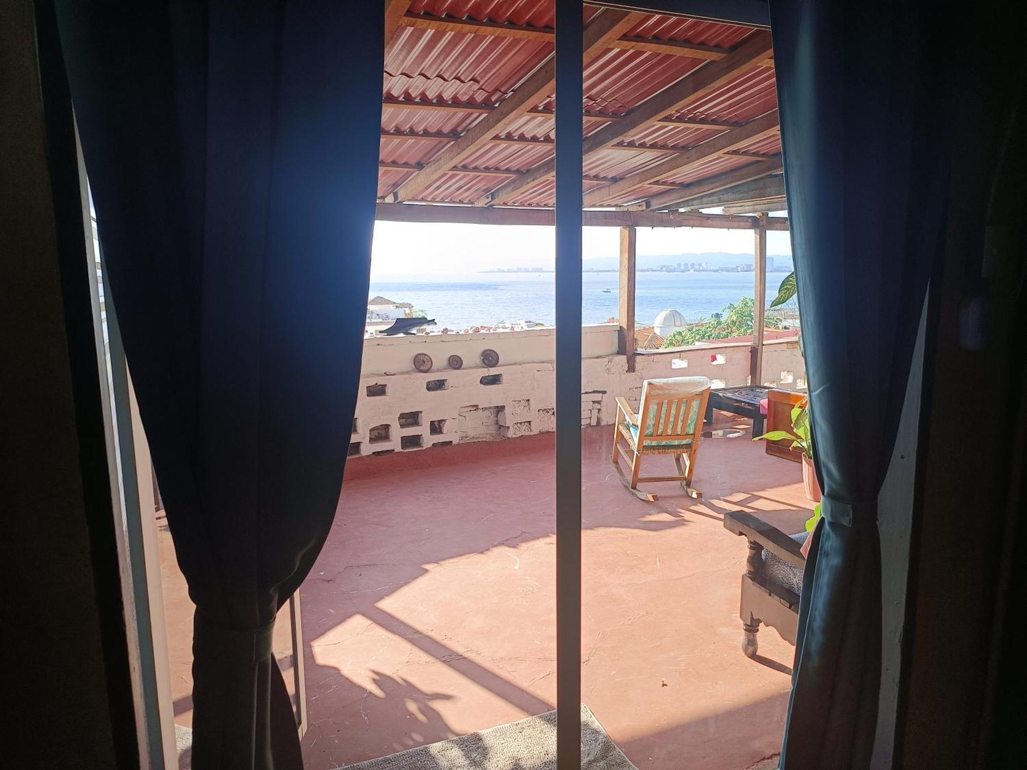 Con Terraza Y Privadas Vista Mar Cerca Malecon