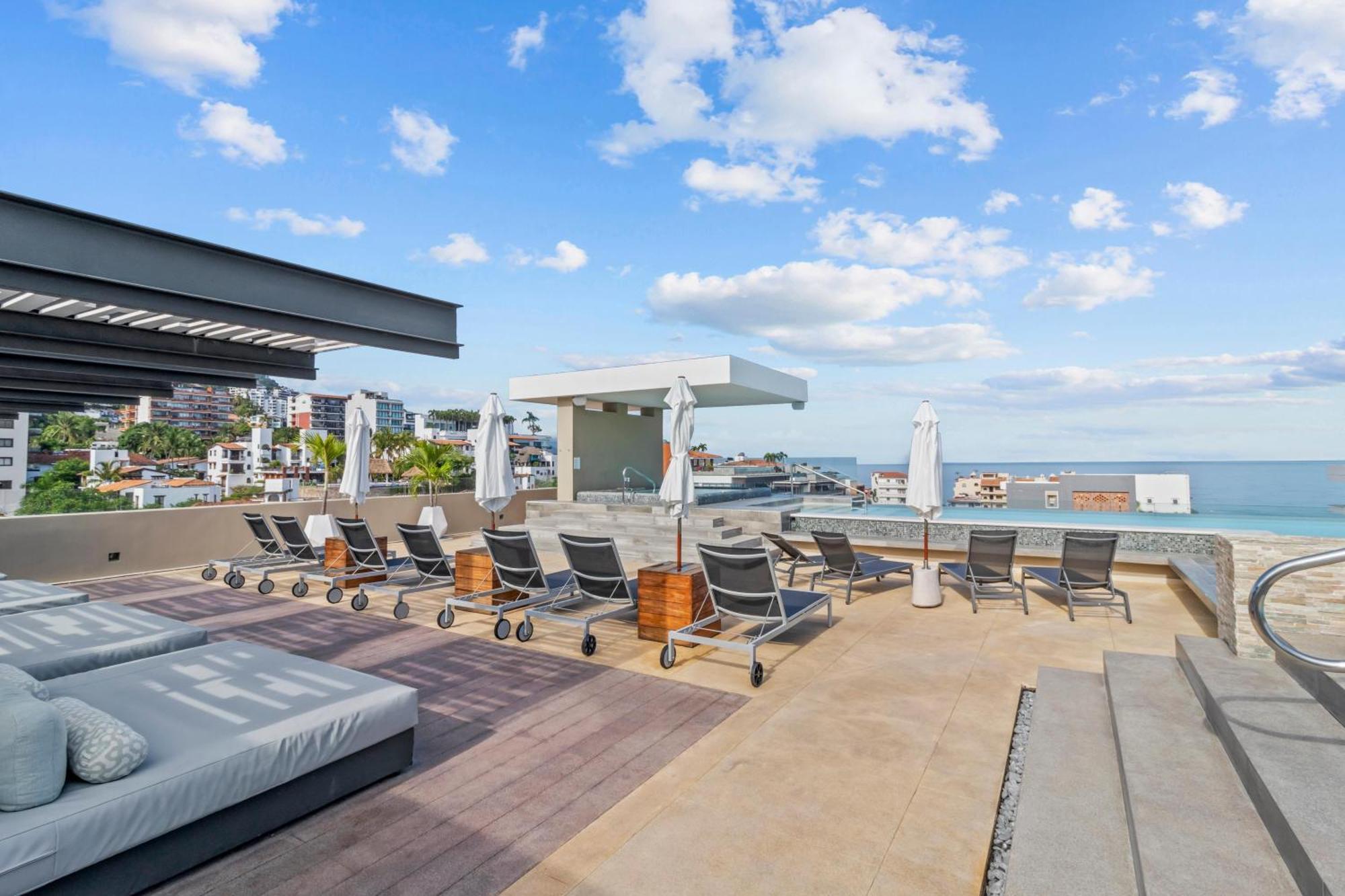 Urban Loft 268 In Old Town Vallarta, Rooftop Pool, Gym Puerto Vallarta
