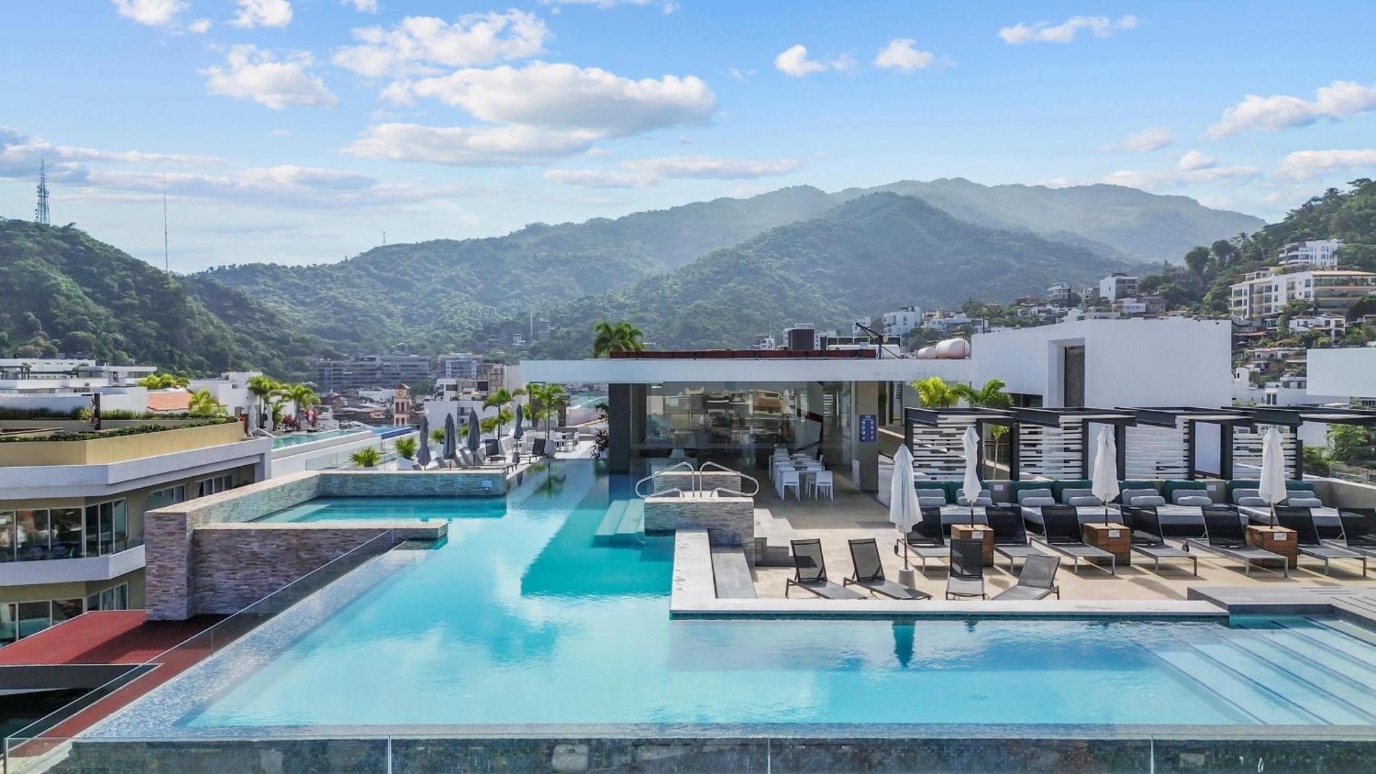 Holiday home Urban Loft 268 In Old Town Vallarta, Rooftop Pool, Gym *