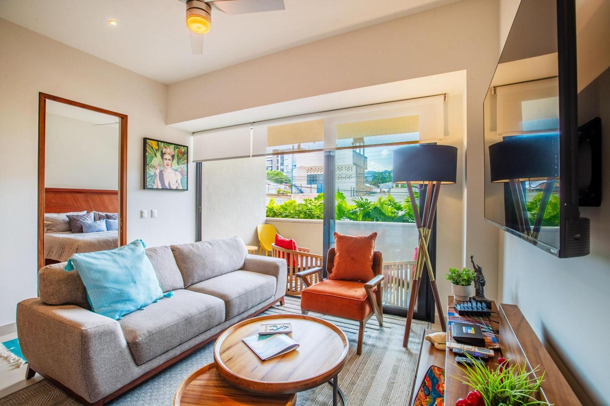 Sleek Versalles 2br Roma Encore *