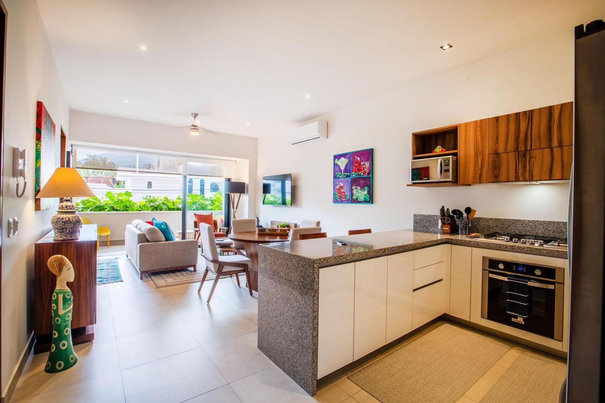 Sleek Versalles 2br Roma Encore *