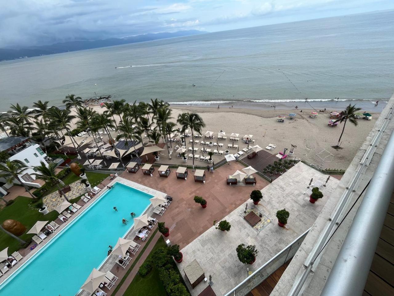 Icon Vallarta, *