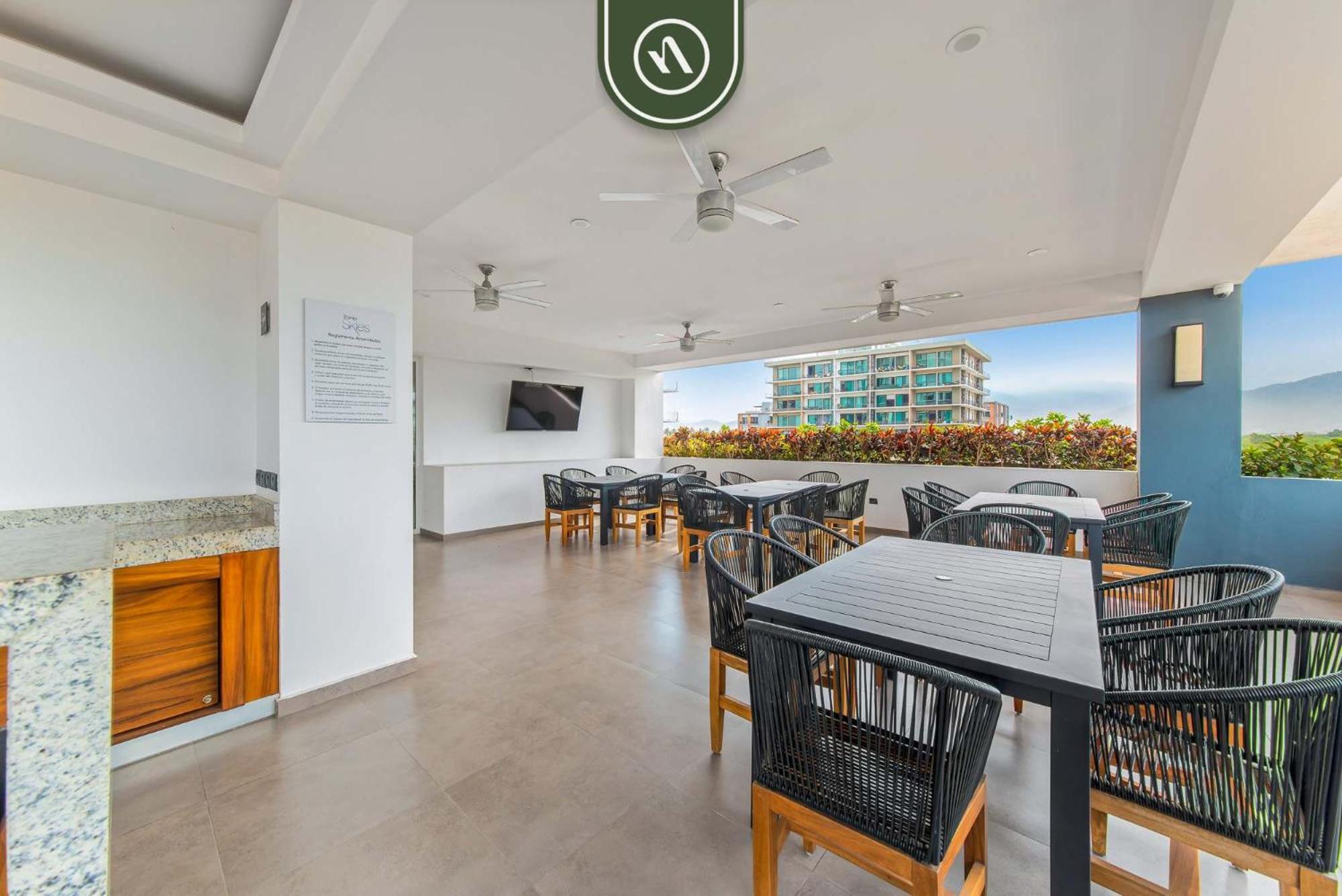Apartamento 1br With Private Balcony - Zone *