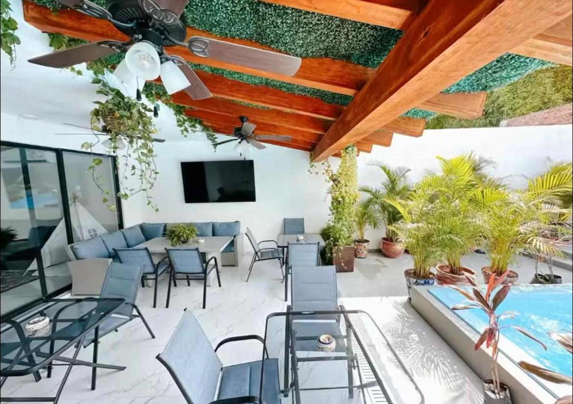 Casa Luna