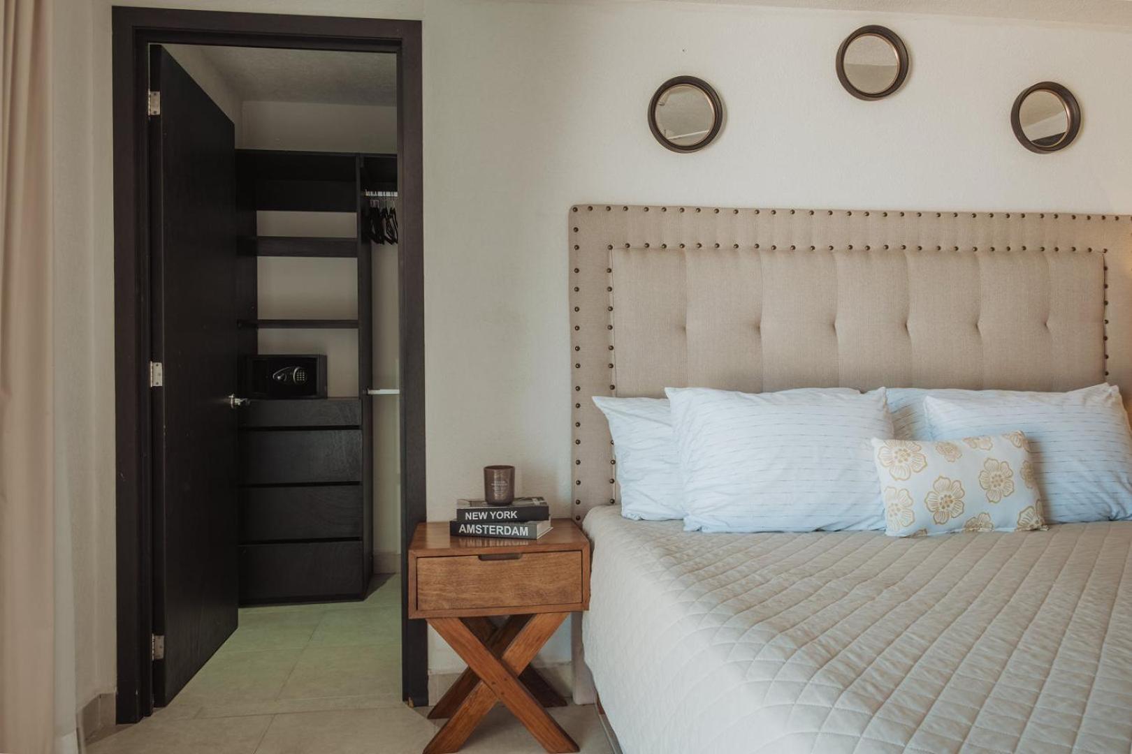 Apartment Grand Venetian Beachfront Puerto Vallarta