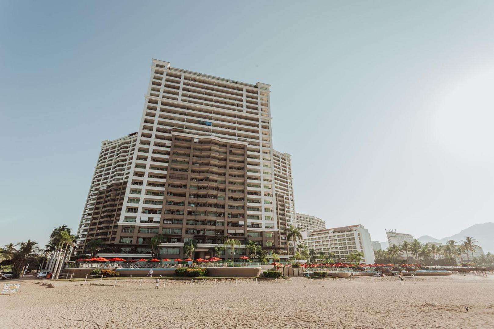 Grand Venetian Beachfront Puerto Vallarta